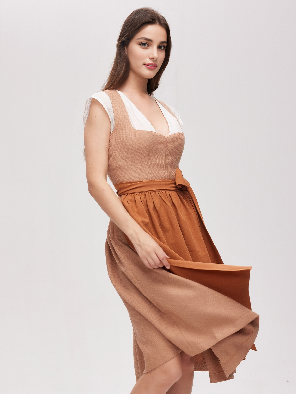 Elegantes Limberry Dirndl in Braun