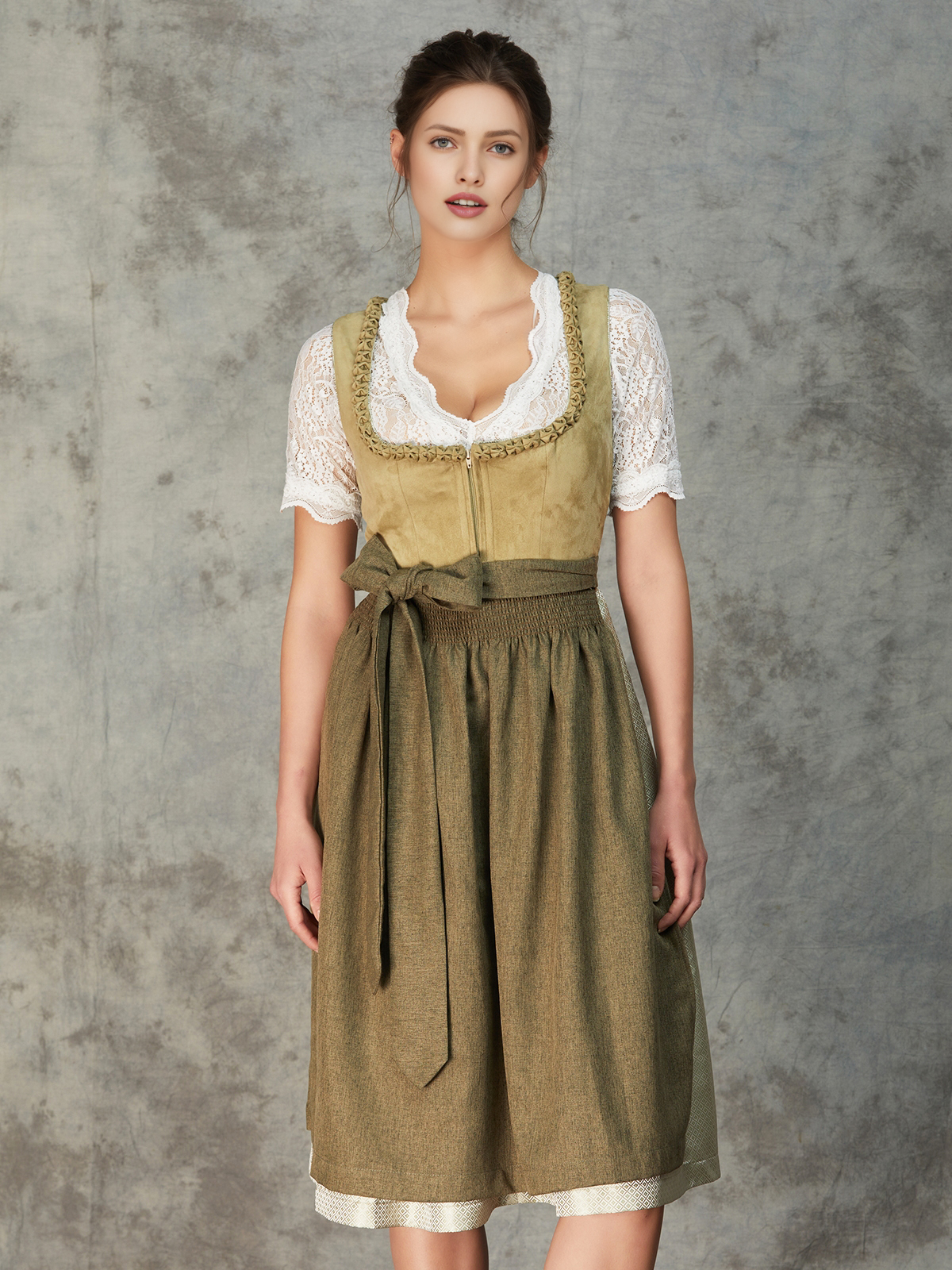 Elegantes grünes Dirndl von Julia Brown