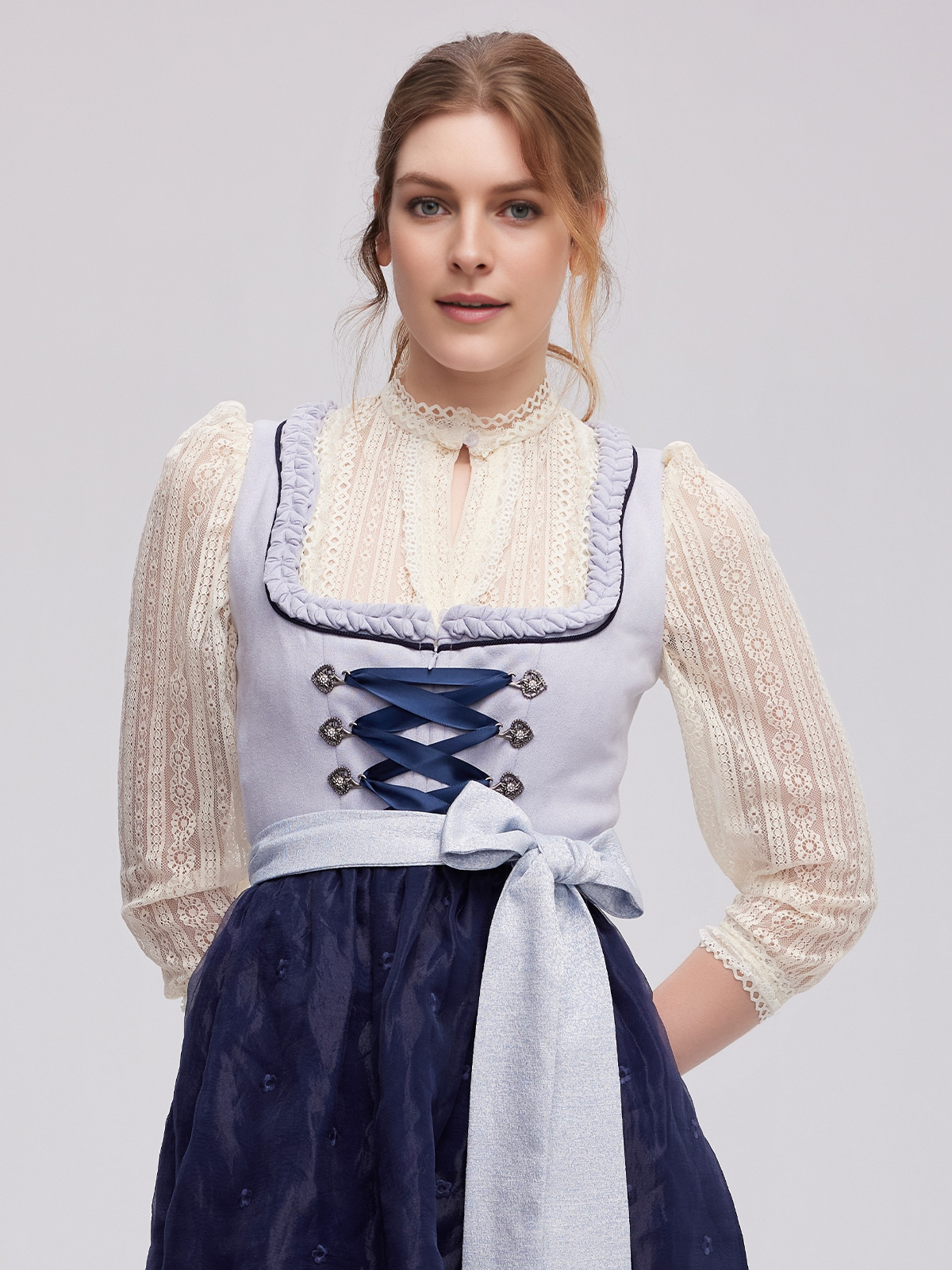 Traditionelle Lederhosen für Kleinkinder