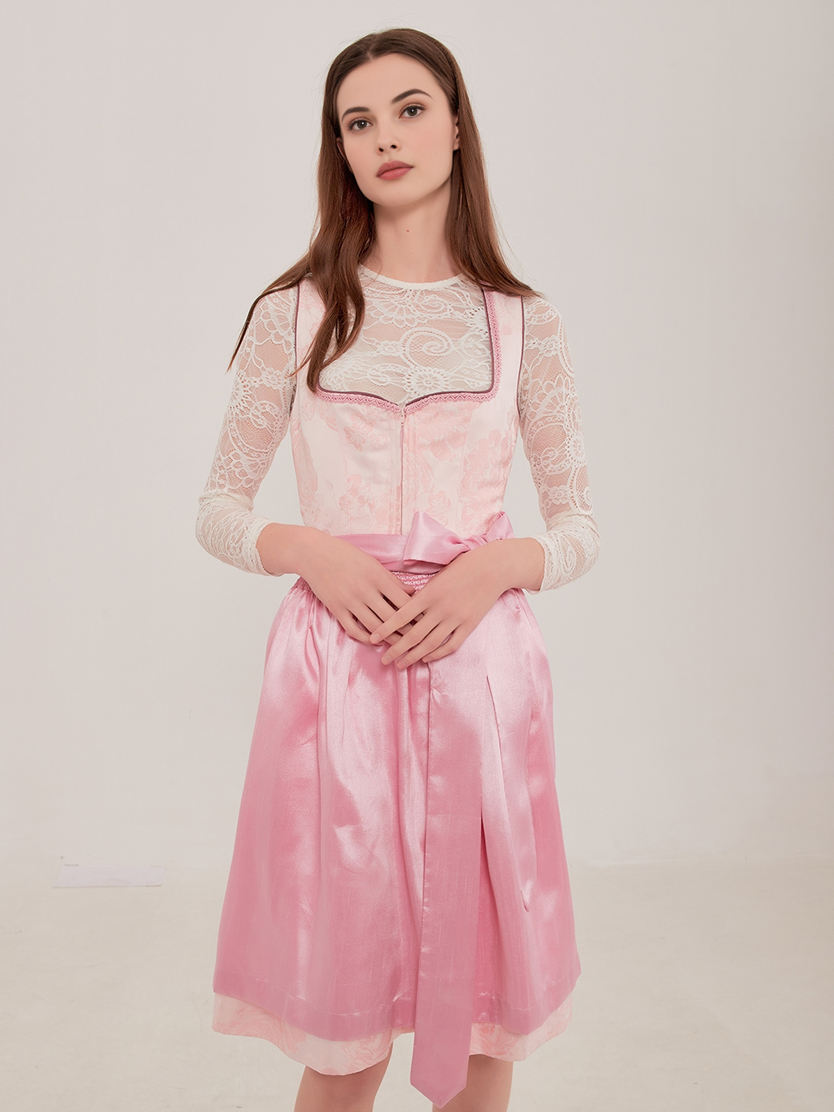 Traditionelles Dirndl in Blau